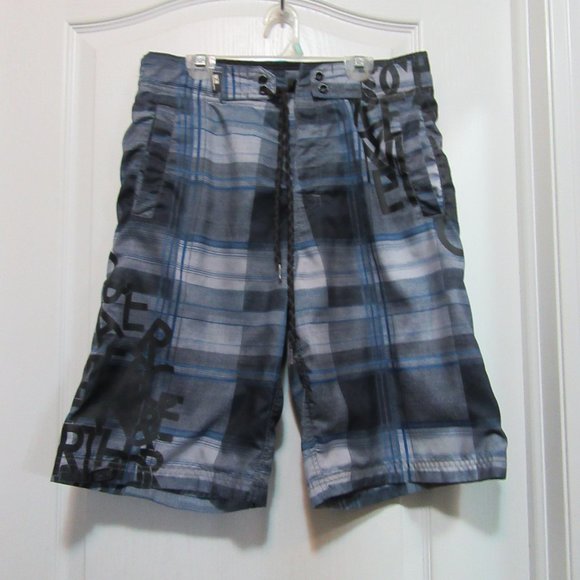 Bundle 2 for $24.00 Mens small Ocean Earth shorts - Picture 7 of 10